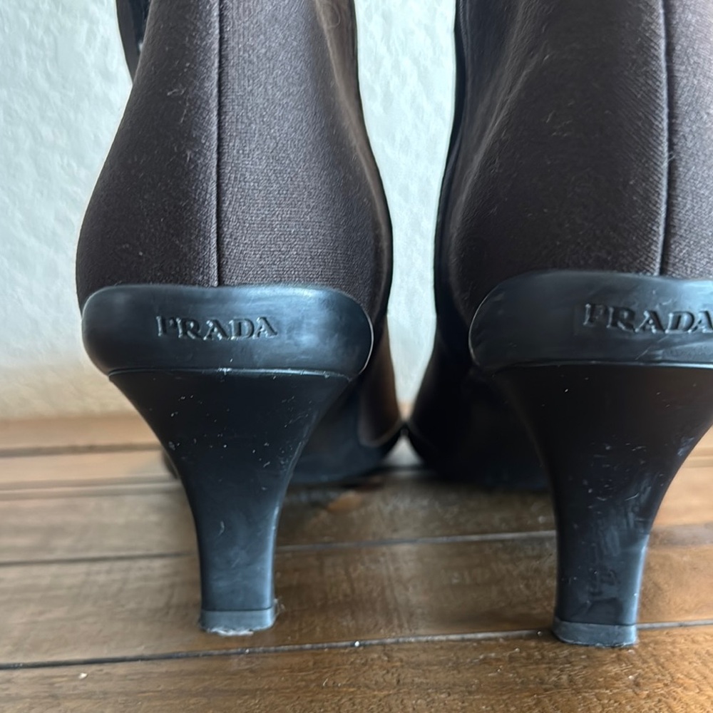 Elegant Prada Chocolate Brown Ankle Boots - Picture 5 of 5